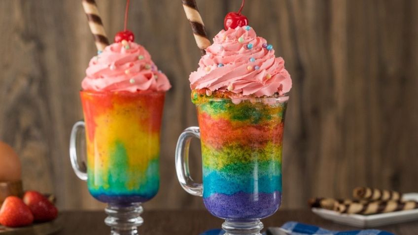 ¡Delicioso! Perfecto para el Mes del Orgullo LGBT: Este frappé llenará de color tus días