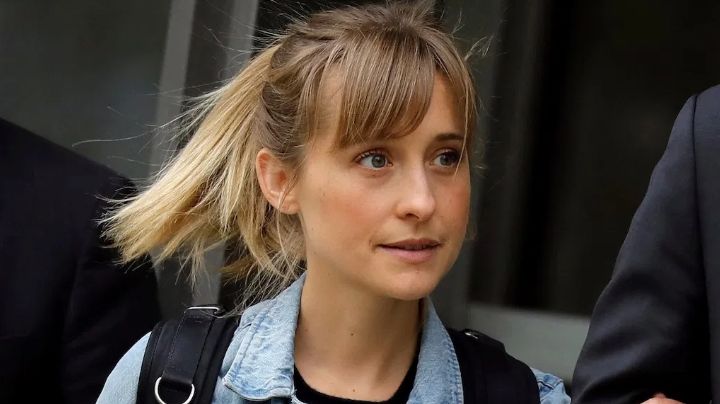 Dan 3 años de prisión a Allison Mack, actriz de Smallville, por ser cómplice en secta de abusos