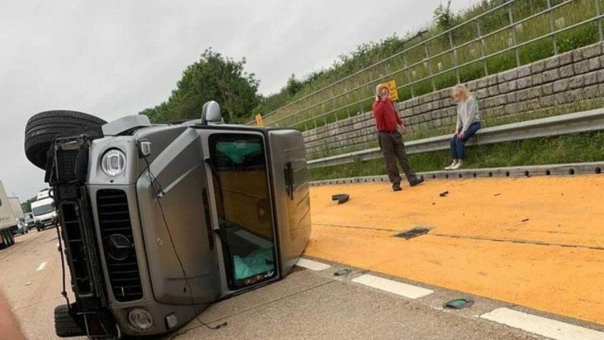 Futbolista del Arsenal, involucrado en un aparatoso accidente de tránsito