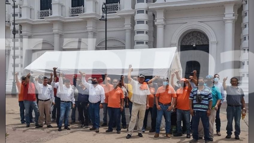 Sonora: Concesionarios del transporte público entregan documento a Alfonso Durazo; piden pronta solución