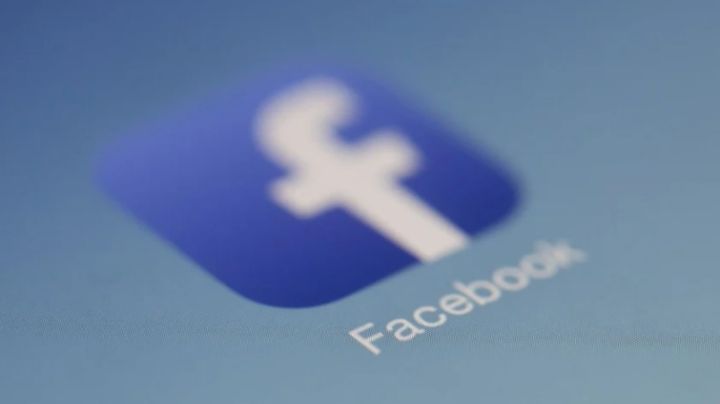 ¡Dos años más! Facebook bloquea a Donald Trump hasta el 2023 y él los acusa de "censura"