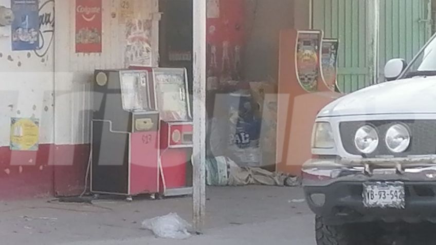 A la entrada de una tienda de abarrotes, sicarios ultiman a tiros a 'El Tony' al sur de Ciudad Obregón