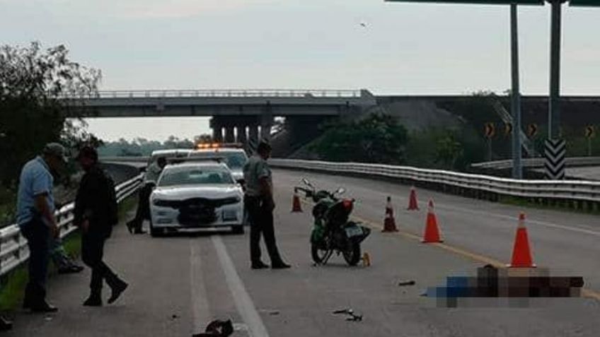 Motociclista fallece en aparatoso accidente; viajaba con su hermano hacia su trabajo