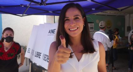 Anabel Acosta, candidata de 'Va por Sonora' cumple con su deber cívico al votar