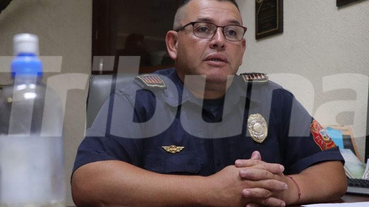 Departamento de Bomberos en Cajeme organiza carwash en apoyo a un exelemento