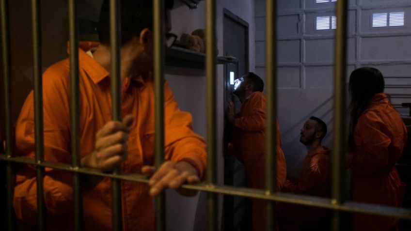 De película: Reos escapan de una cárcel en Texas y dejan maniquíes en sus camas