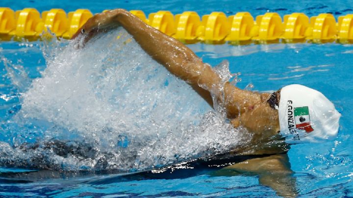 ¡Hacen agua! Nadadores denuncian abandono de Kiril Todorov, a 45 días de JO