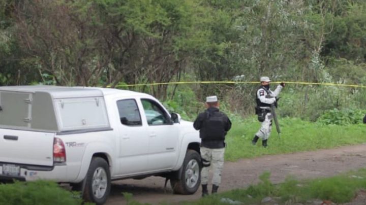 A la vista de todos, automovilistas arrojan restos humanos dentro de una bolsa