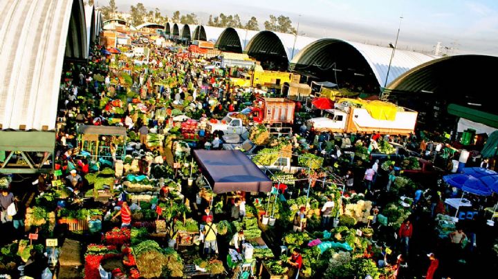 ¿Lo apuñalaron? Un hombre en situación de calle pierde la vida en el mercado más famoso de la CDMX