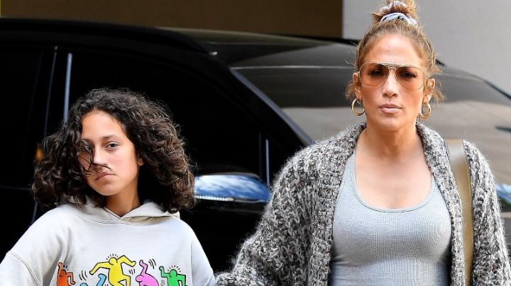 Tunden a Jennifer Lopez: Critican la apariencia "desarreglada" de su hija Emme: "Parece niño"