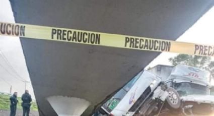 FUERTES IMÁGENES: Tráiler colisiona con camión en Edomex; hay heridos y víctimas mortales