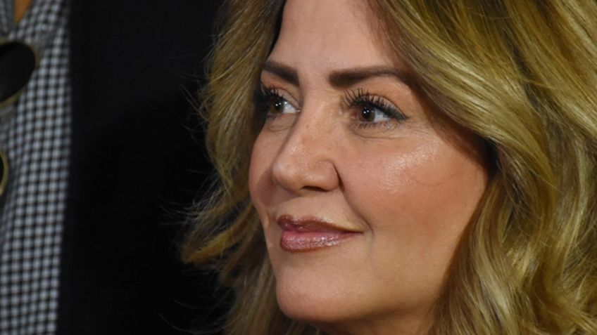 Destruyen a Andrea Legarreta en Instagram por compartir polémica FOTO ¿llena de cirugías?