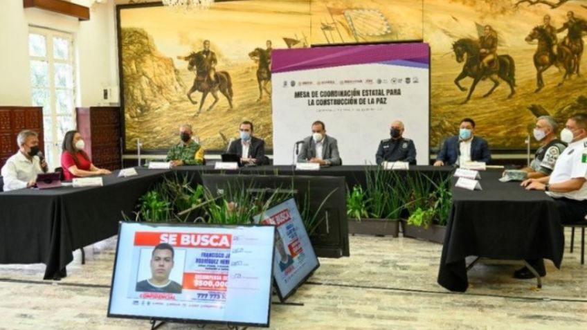 'El Señorón', operador del CJNG, reparte despensas, el día que Morelos le pone 'precio a su cabeza'