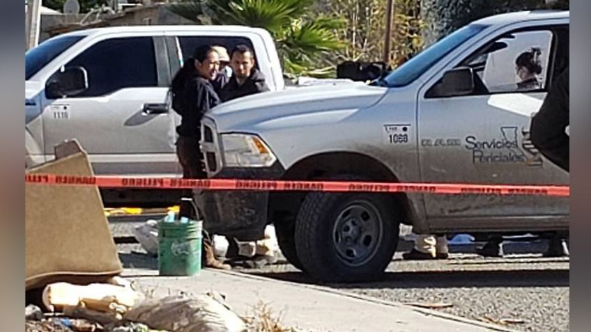 Horror en Tijuana: Al interior de un vehículo, hallan a un hombre sin vida; tenía un balazo