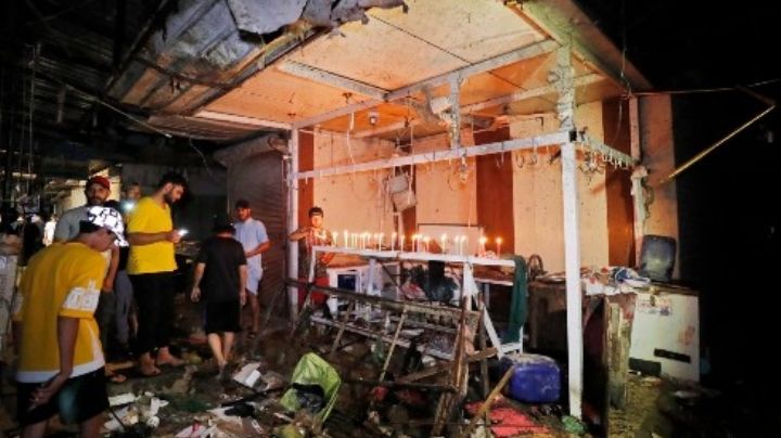 VIDEO: Comercios en cenizas y 35 víctimas mortales fue el saldo de una bomba en mercado de Irak
