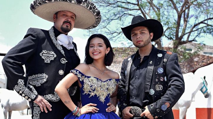 Golpe a Pepe Aguilar: Ángela Aguilar se separa de su familia y 'traiciona' a la dinastía Aguilar