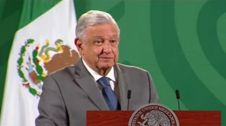 Con Pegasus, EPN y Calderón espiaban a AMLO; lo llamaban el 'El Gallo' de 'Los maléficos'