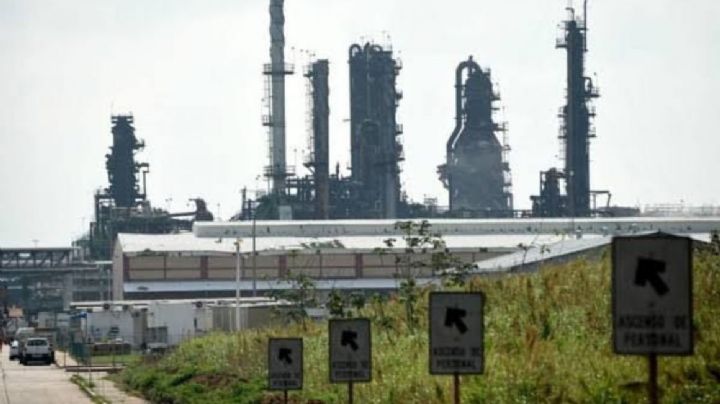 Veracruz: Mueren tres jóvenes sepultados por roca fosfórica en planta de Coatzacoalcos