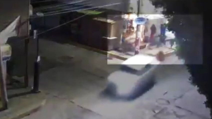 VIDEO: Mujer y su bebé, embestidas por un auto en Atizapán; el conductor estaba ebrio
