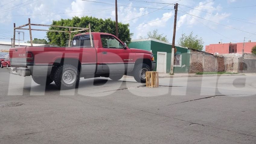 Ciudad Obregón: Levantamiento de capa asfáltica en calle Zacatecas causa molestias a vecinos
