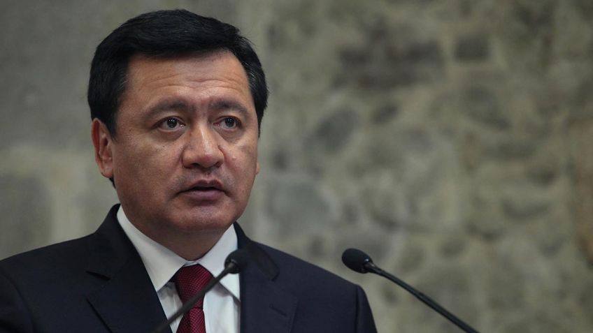 El exsecretario de Gobernación de Peña Nieto niega espionaje sobre AMLO y su círculo