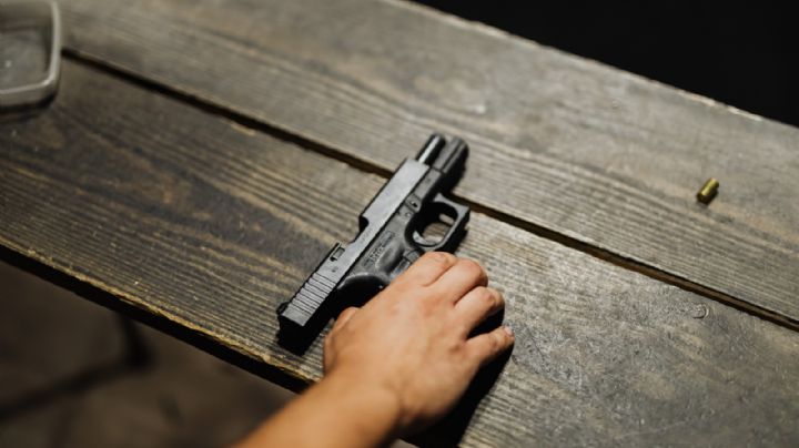 FUERTES IMÁGENES: Gatilleros ultiman a Sergio en una tienda; así quedó su cuerpo en la banqueta