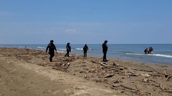 Vacaciones terminan en tragedia: Mueren ahogados 3; fueron a visitar el mar por primera vez