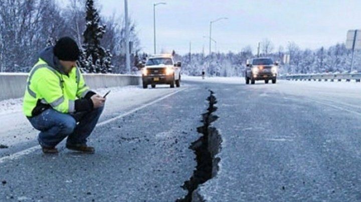 VIDEOS: Así fue el brutal terremoto de 8.2 grados en Alaska; ¿hay alerta de tsunami en EU?