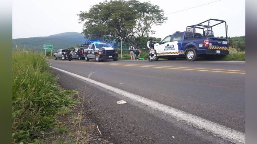 Con signos de tortura e impactos de bala, tres jóvenes son abandonados en carretera de Guanajuato