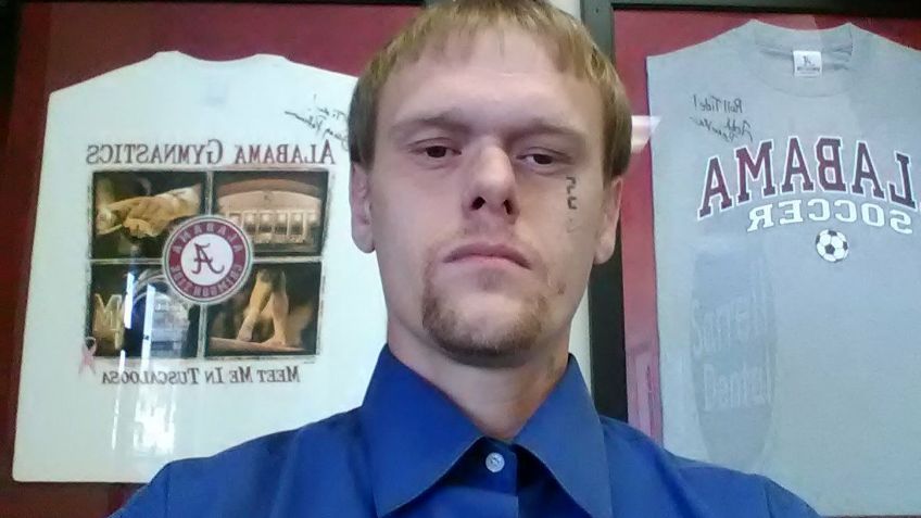 Exconvicto secuestra y abusa de una mujer por 24 horas; le fracturó las piernas, brazos y costillas