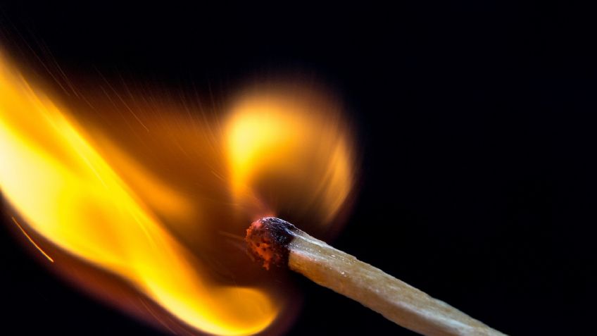 Horror en el hogar: Un hombre quema sádicamente a su esposa y 5 hijos; ella se quería divorciar