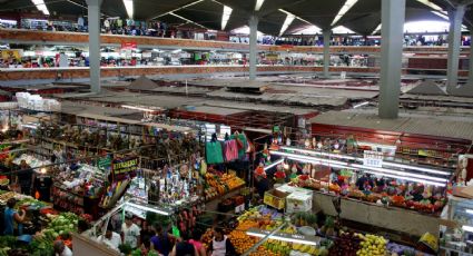 FUERTES IMÁGENES: Un hombre mata a golpes a un 'abuelito' en un mercado; pagó con dinero falso