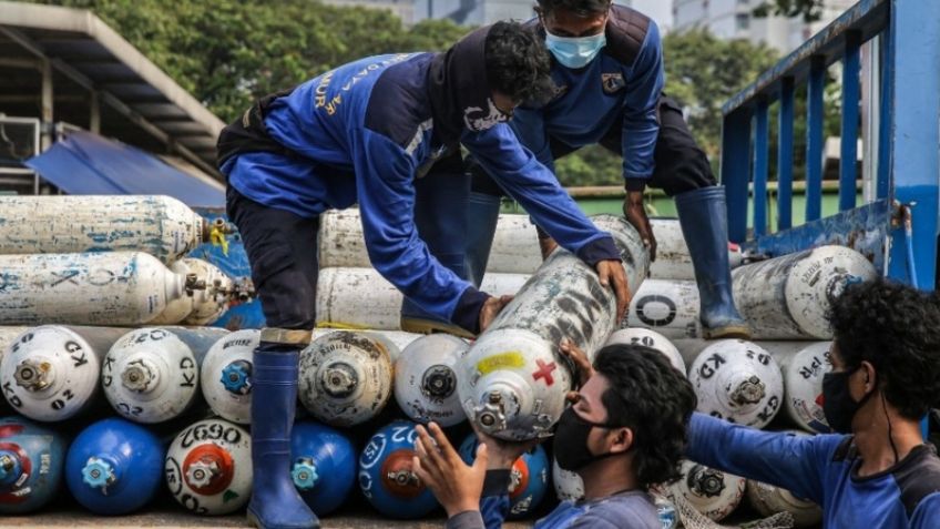 Crisis de oxígeno en Indonesia: Hospitales rechazan a pacientes con problemas respiratorios