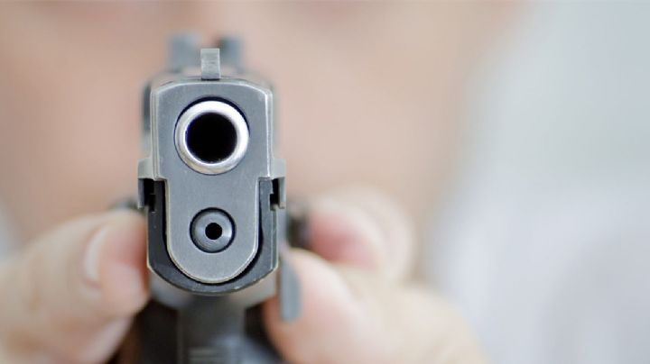 CDMX: Celoso joven asesina a balazos a otro por voltear a ver a su novia