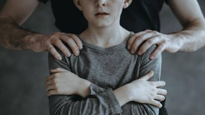 Cae pareja de pedófilos; graban grotescos VIDEOS de sí mismos mientras abusaban de varios niños