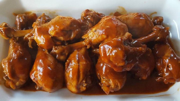 ¿Antojo de algo original? Descubre cómo preparar paso a paso este pollo en salsa de refresco