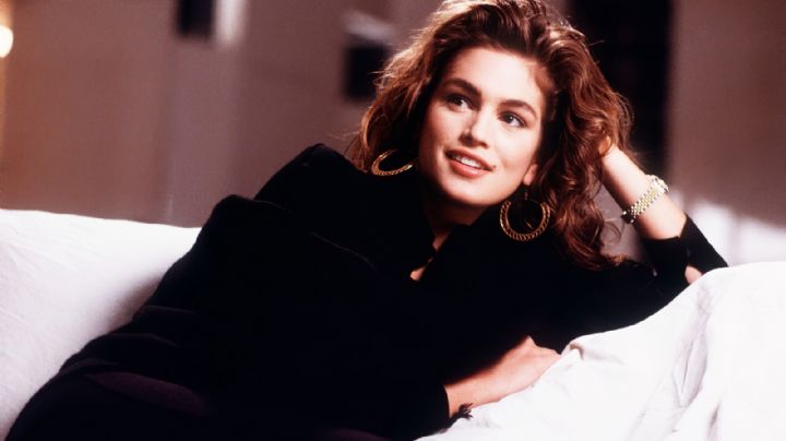 ¡Alerta de moda! TikTok trae de vuelta el icónico peinado de la famosa modelo Cindy Crawford