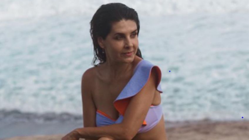 ¡Señora! A sus 50 años, Mayrín Villanueva se luce al natural en la playa y paraliza a todo Instagram