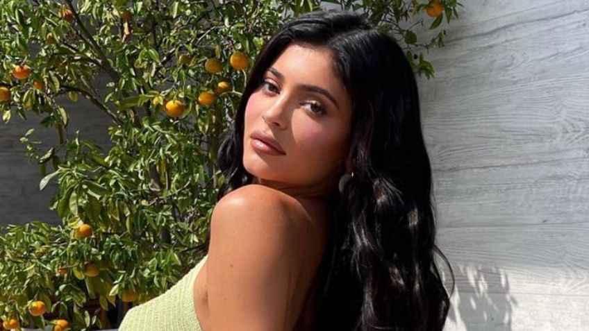 VIDEO: Kylie Jenner se pone su bañador más espectacular y lo presume en Instagram