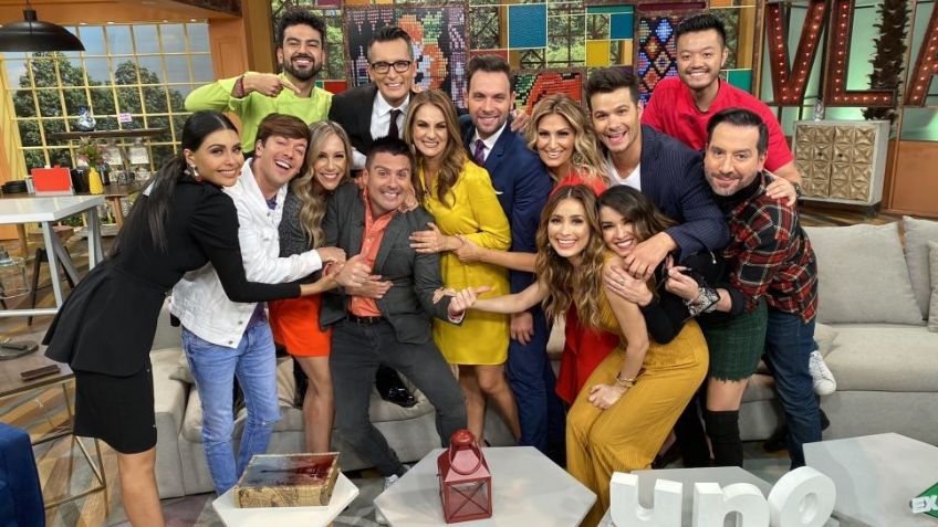 ¿Romance gay en TV Azteca? Conductores de 'VLA' pasan la noche juntos y los exhiben: "Los novios"