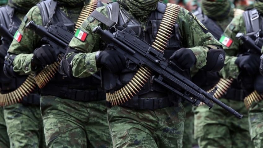 Ciudad Obregón: Embisten a motociclista y lo dejan tirado en la calle; culpan a militares de Sedena