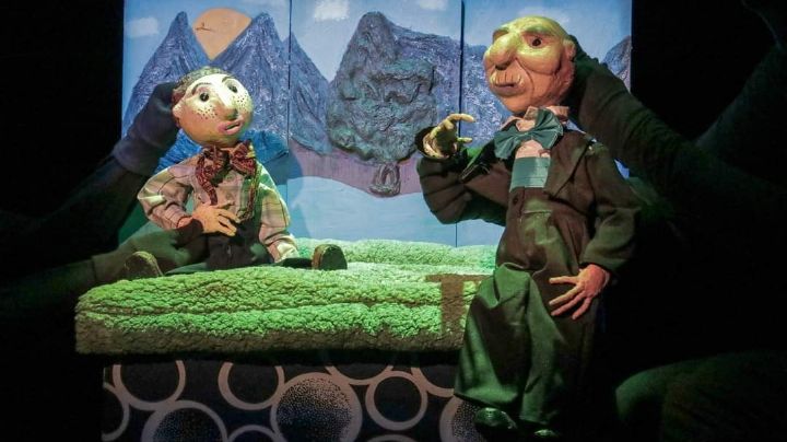 Se vive el teatro en Cócorit gracias a 'Piernavieja', obra de la compañía Eslibre