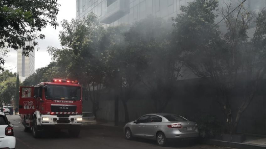 Terror en la CDMX: Evacuan a 300 personas de un edificio de la Miguel Hidalgo por fuerte incendio
