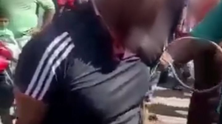 ¡De no creerse! Vecinos linchan a un presunto ladrón; VIDEO muestra cómo lo quemaron vivo