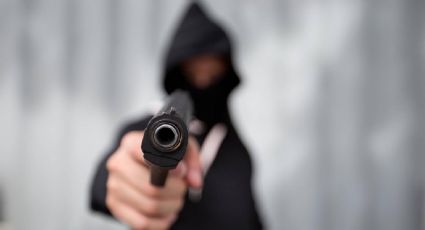 Hermosillo: Con pistola en mano, sujeto comente atraco en tienda de conveniencia