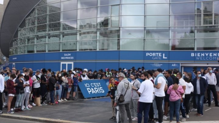 Lionel Messi desata la locura de aficionados del PSG; lo esperan en el Parque de los Príncipes
