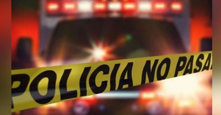 Paramédicos llegan al sitio