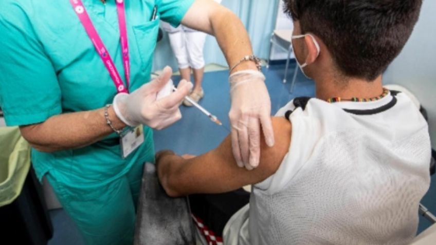 ¿Y en México? Honduras vacuna a adolescentes con las vacunas donadas por AMLO