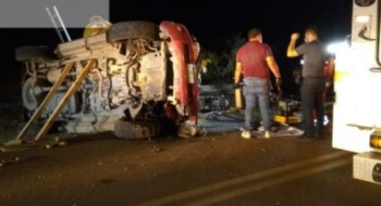 Caborca: Por jugar arrancones, se vuelca camioneta; hay cuatro heridos
