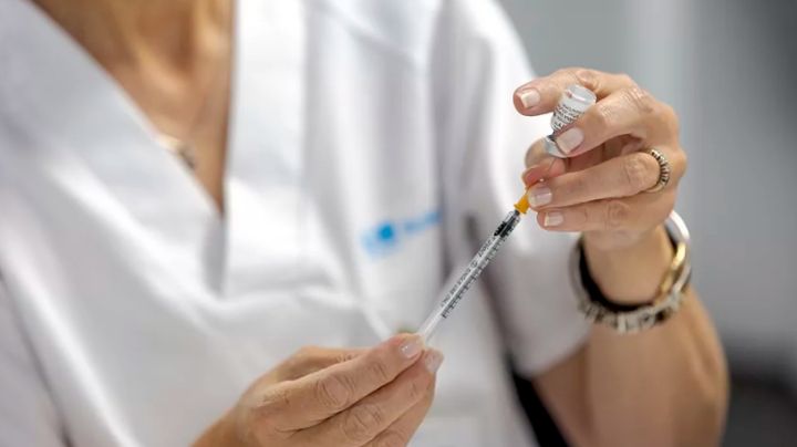 Japón alista la tercera dosis; estrategia de vacunación anti Covid-19 iniciaría en 2022